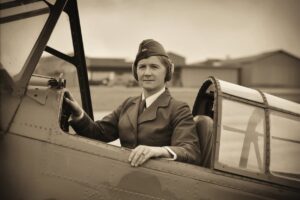 The Forgotten Story of the First Woman to Fly Solo Across the U.S.